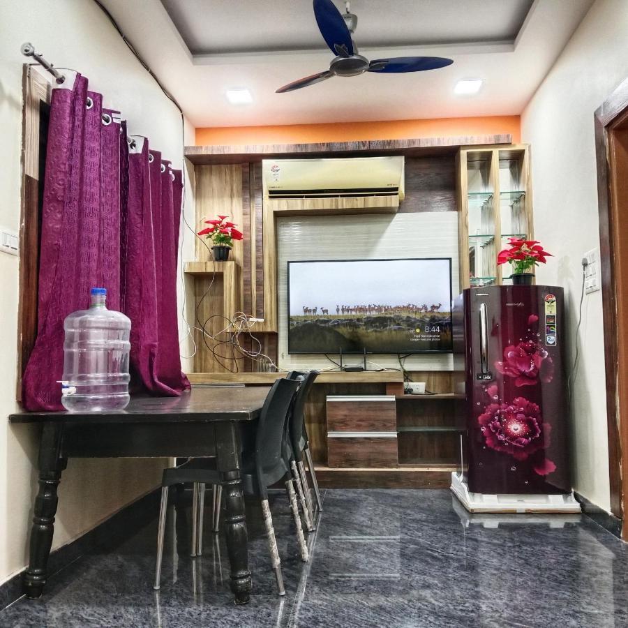 Vijayanagara Home Stay Hampi Bagian luar foto