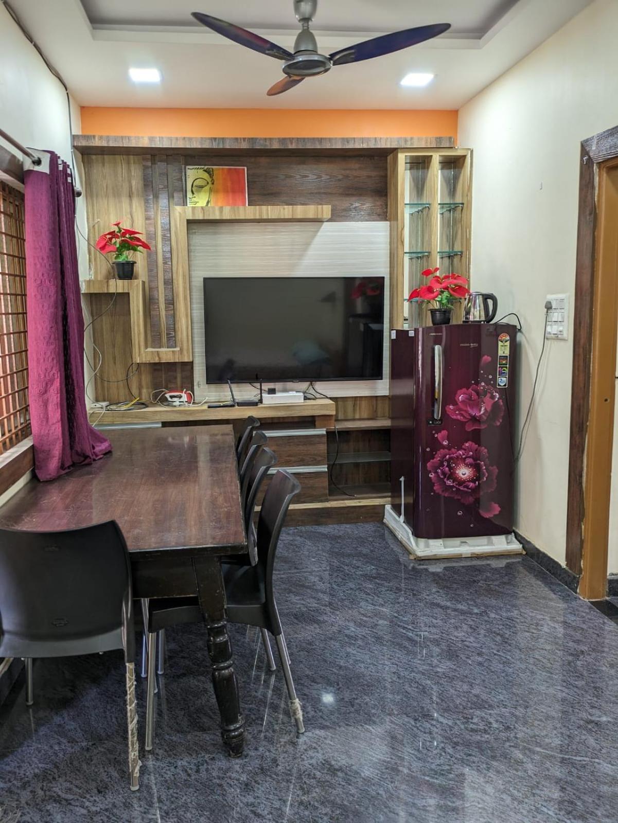 Vijayanagara Home Stay Hampi Bagian luar foto