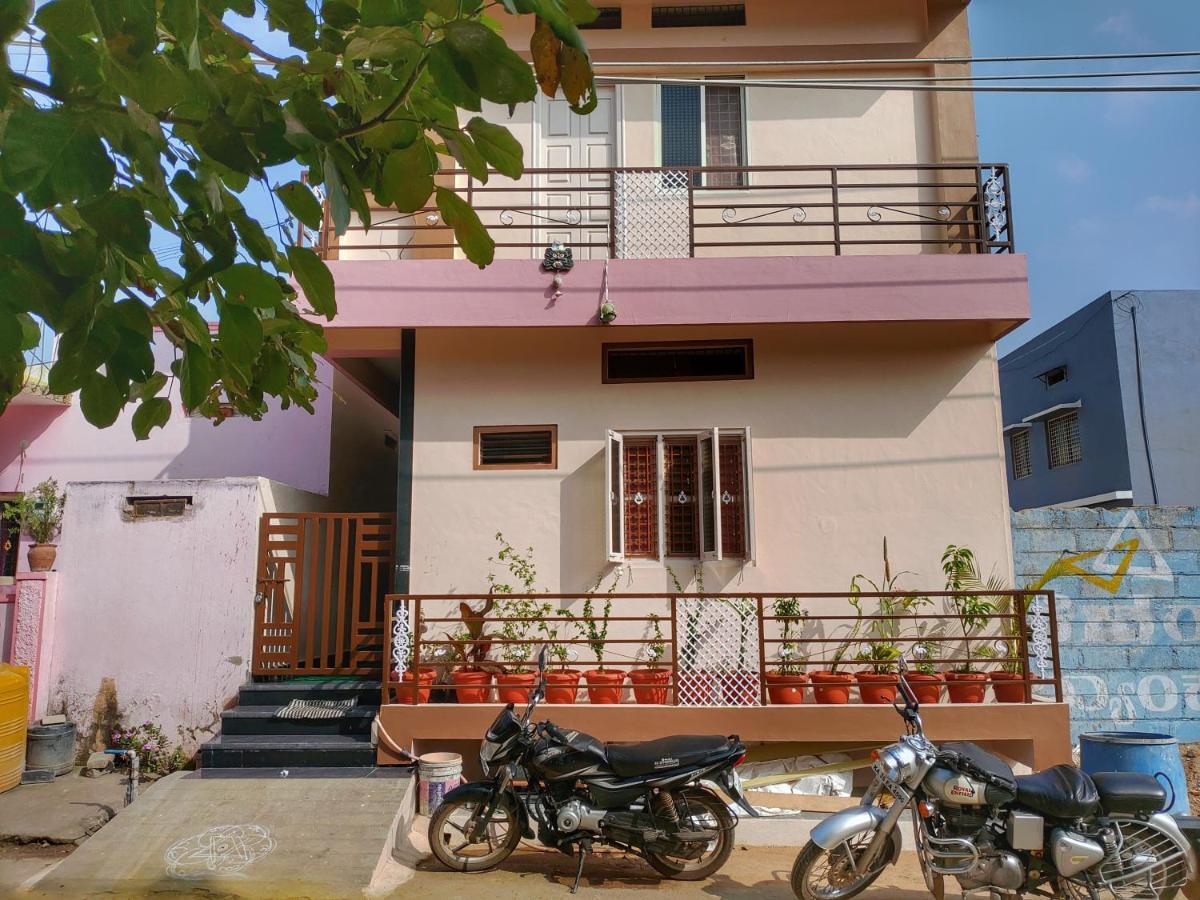 Vijayanagara Home Stay Hampi Bagian luar foto