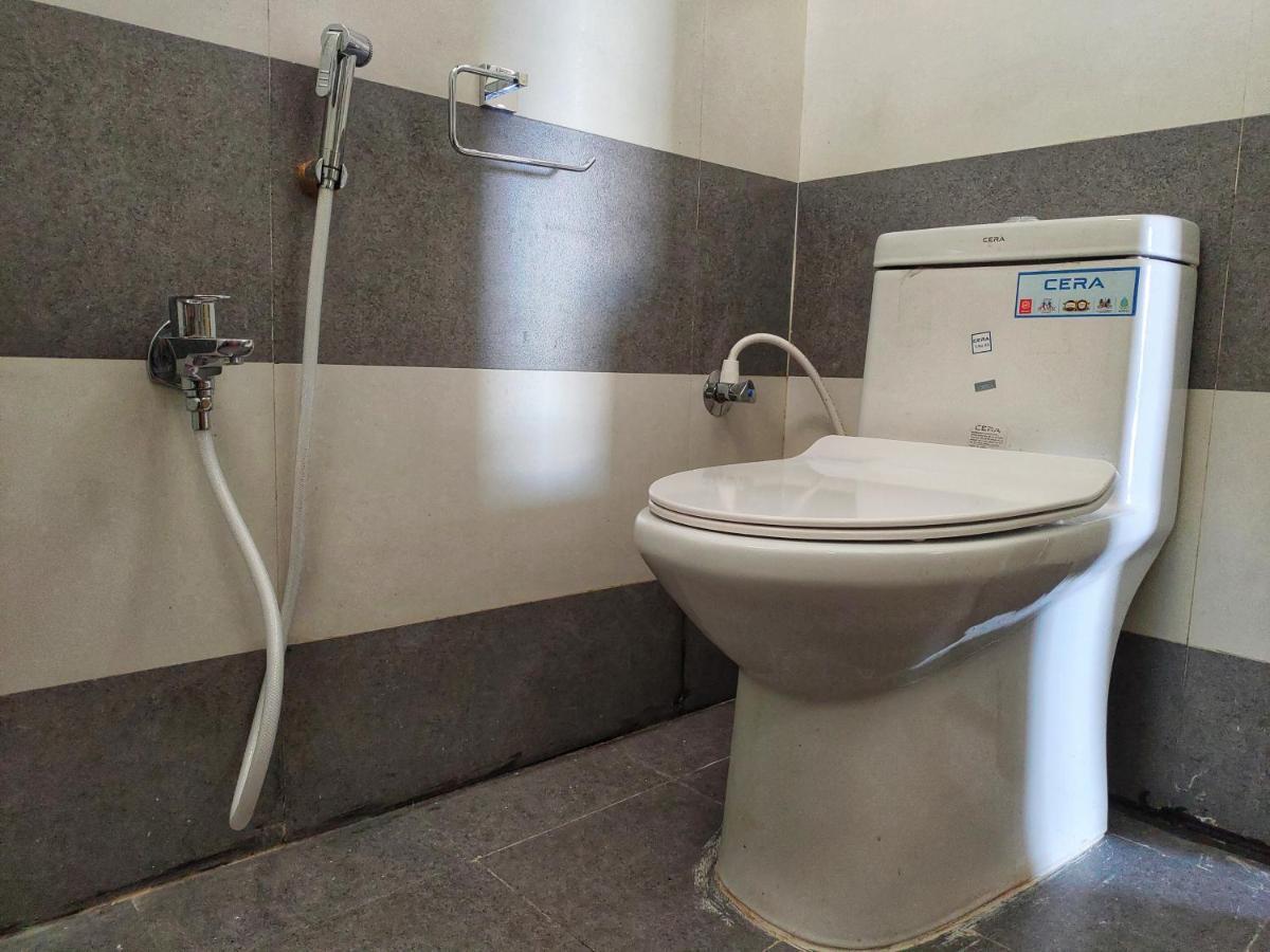 Vijayanagara Home Stay Hampi Bagian luar foto